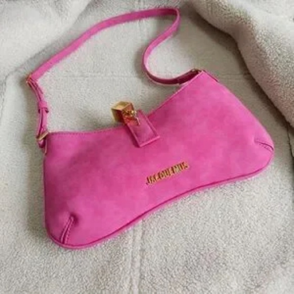 Jacquemus Pink Shoulder Bag - Vibrant Bubblegum Pink Shoulder Purse - Picture 3 of 4